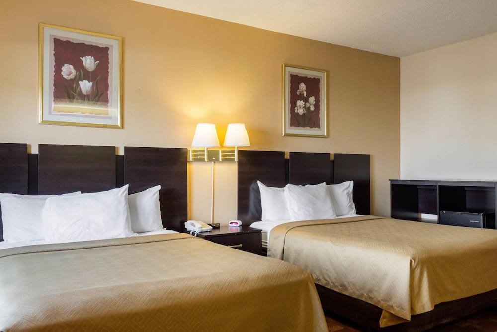 Econo Lodge Luverne I-90 Екстер'єр фото