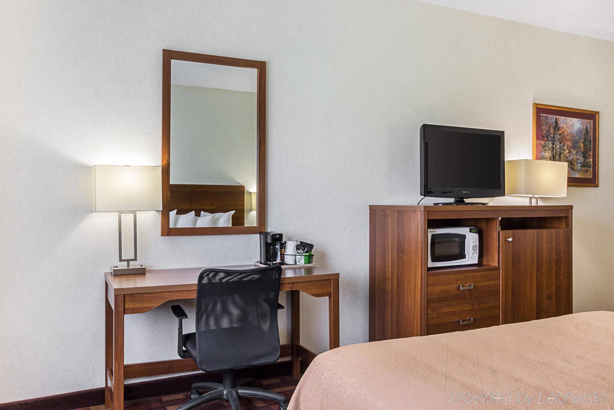 Econo Lodge Luverne I-90 Екстер'єр фото