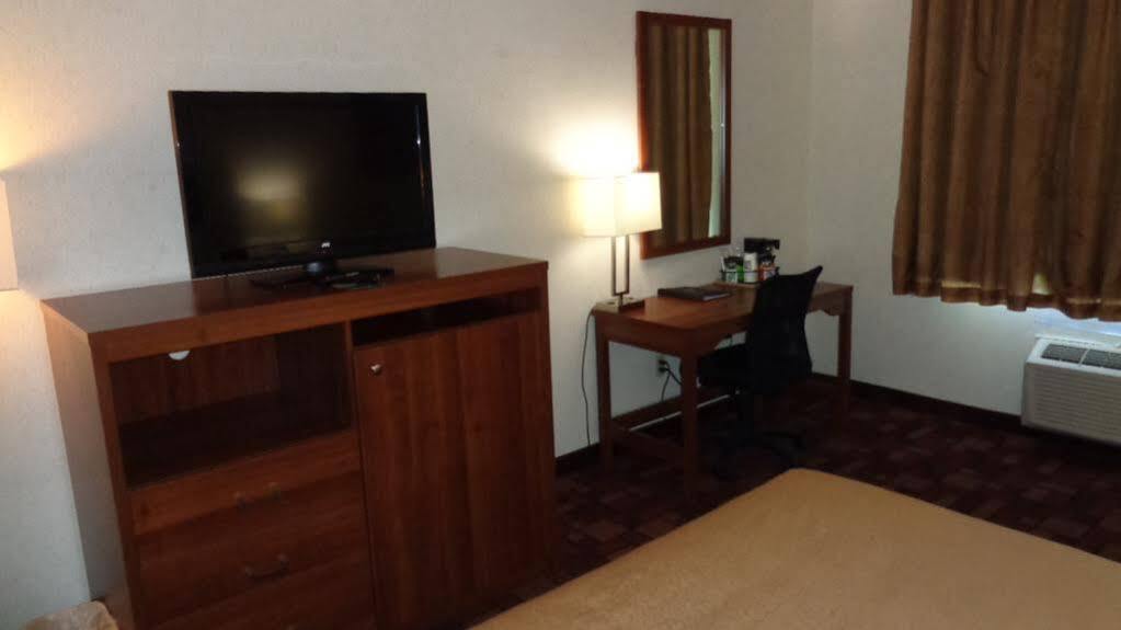 Econo Lodge Luverne I-90 Екстер'єр фото